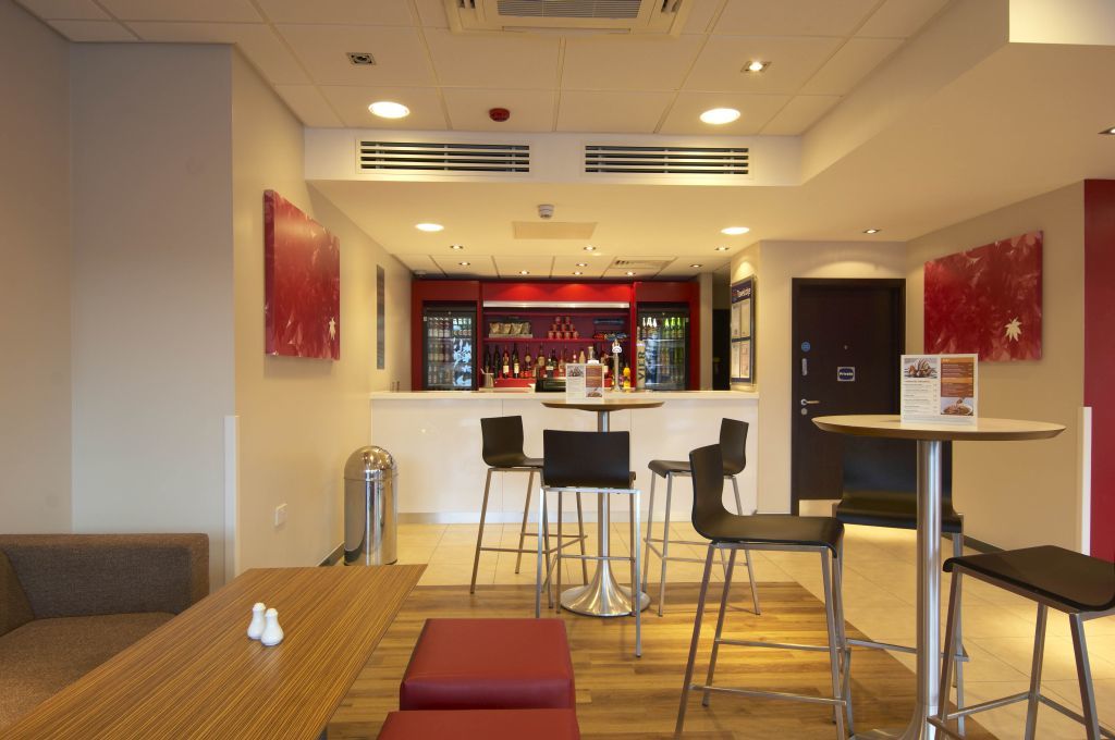 Travelodge London Stratford Hotel Buitenkant foto