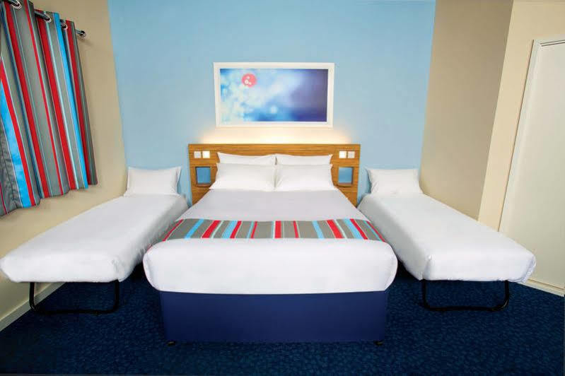 Travelodge London Stratford Hotel Buitenkant foto