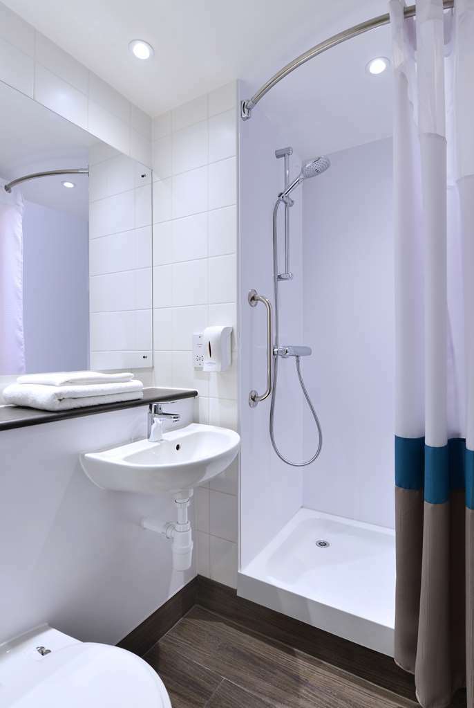 Travelodge London Stratford Hotel Kamer foto